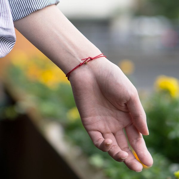 Alavel 選べる アンクレット ブレスレット ペア販売 ビーズ付きイニシャルミニチャーム APZ0016