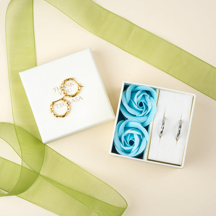 [送料無料] Alavel フープピアス ツイスト Mサイズ 両耳用 PUPS019